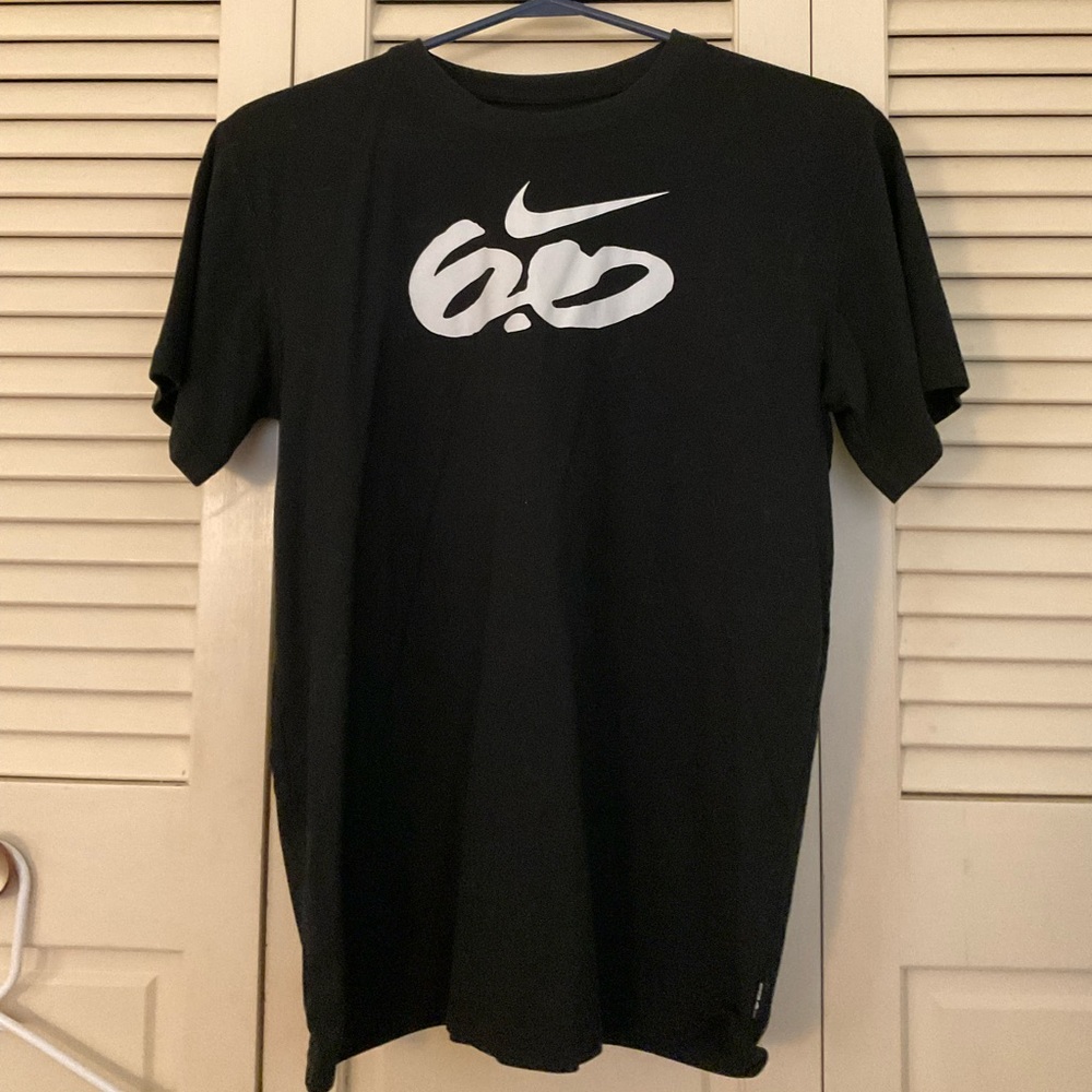 Vintage Nike Tee:)